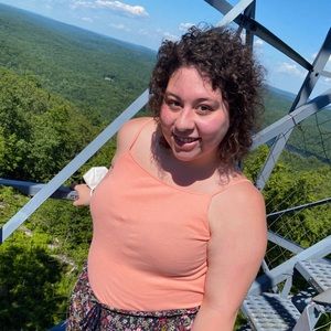 Meet your Posher, Gaby